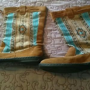 Minnetonka boots
