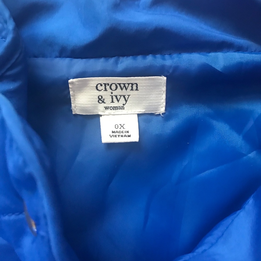 Crown & Ivy Blue Quilted Puffer Vest size 0X - Picture 2 of 3
