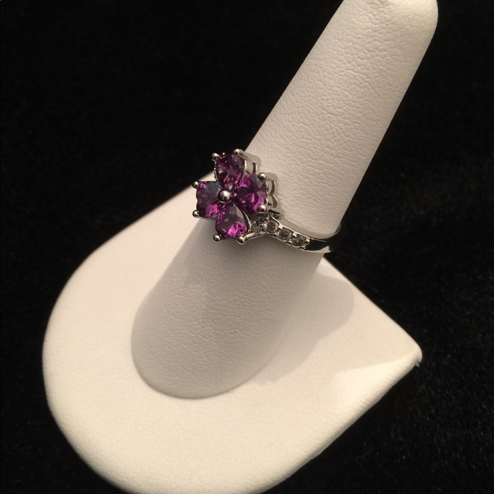 Clover Purple Crystal Ring - Picture 3 of 6