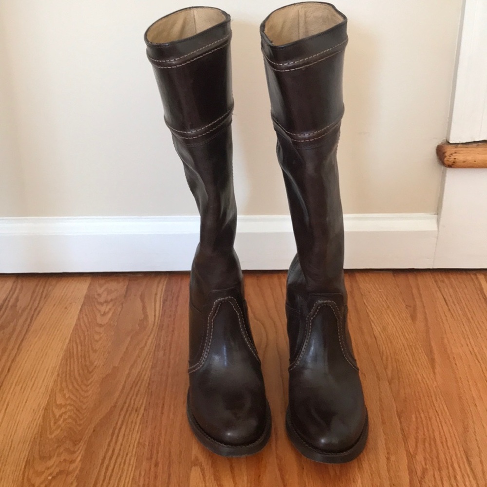 size 6.5M Frye Jane boots