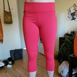 Fabletics capri leggings