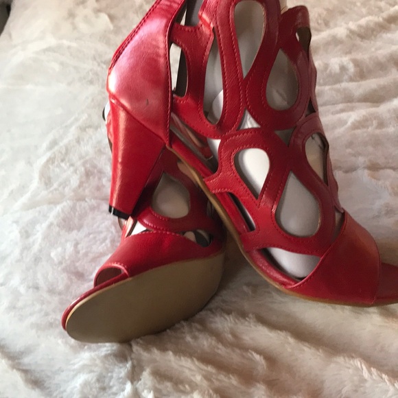 Red Caged Bootie Style Sandals - Picture 2 of 4