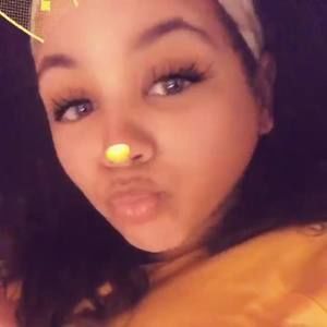 Meet your Posher, Briana