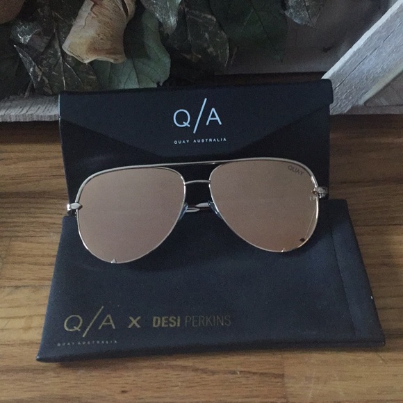 Quay Australia Accessories - Quay Australia Desi Perkins gold/gold.