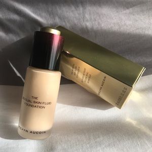 Kevyn Aucoin The Sensual Skin Fluid Foundation