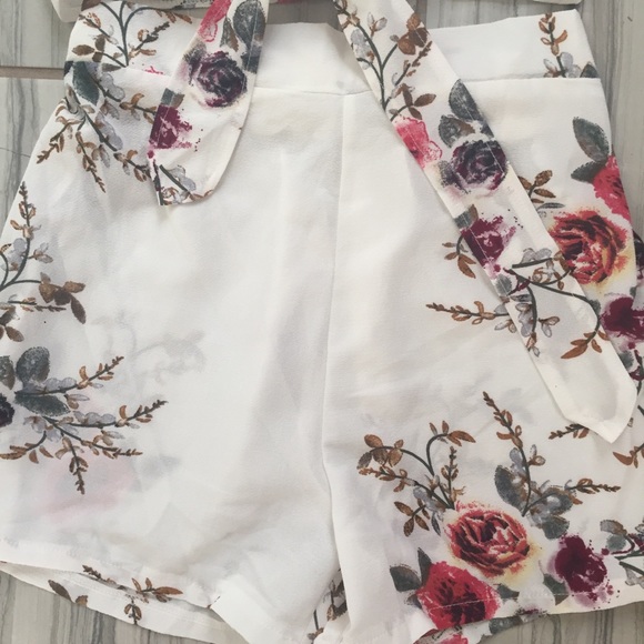 Floral Set - Picture 3 of 3