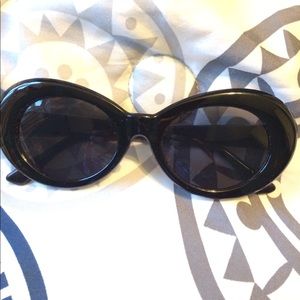 BLACK CLOUT GOGGLES🤤😻, NEVER WORN!