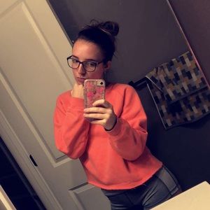 Meet your Posher, Téa