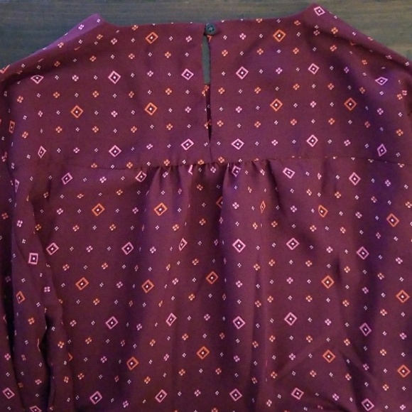 Burgundy long sleeve Gap blouse NWOT - Picture 2 of 4