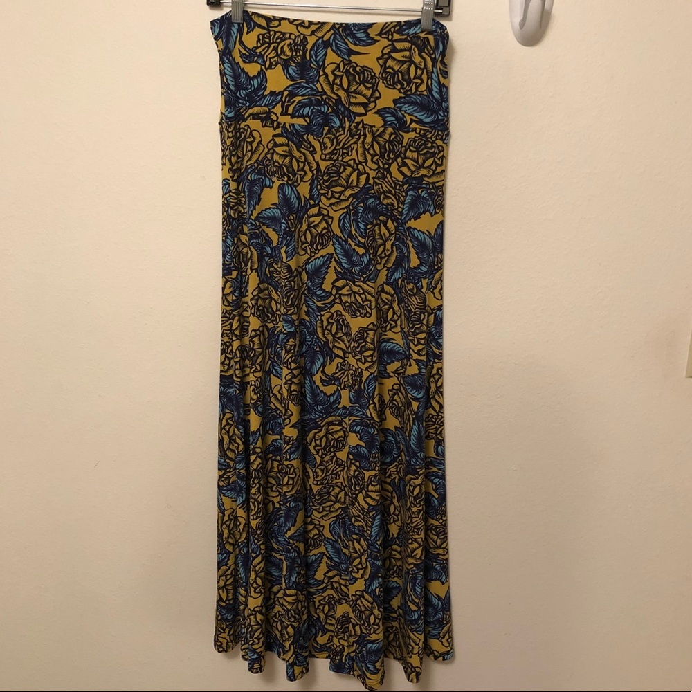 LulaRoe Maxi Skirt (sm)