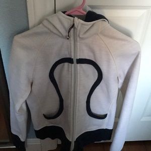 Lululemon Scuba Hoodie Size 6!