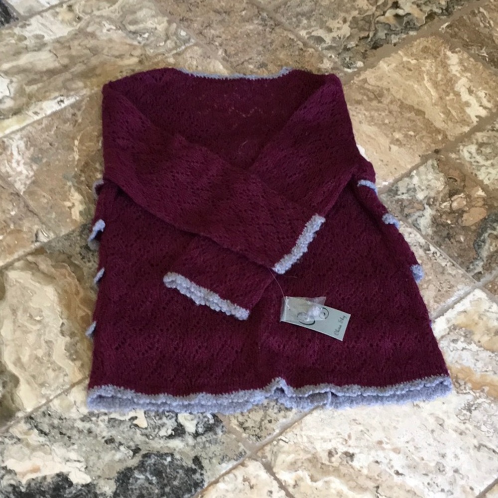 Sweater - Picture 4 of 4