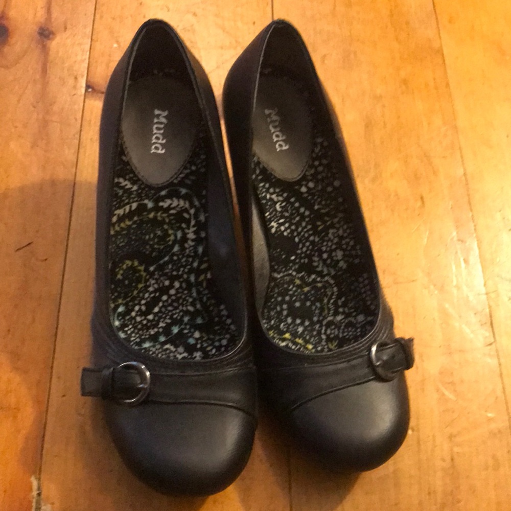 Black MUDD “mini” heel