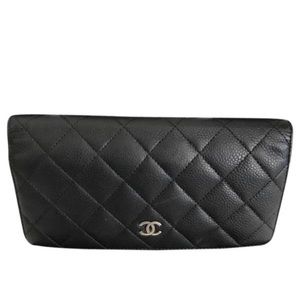 Chanel Quilted Bifold Porte Yen Wallet