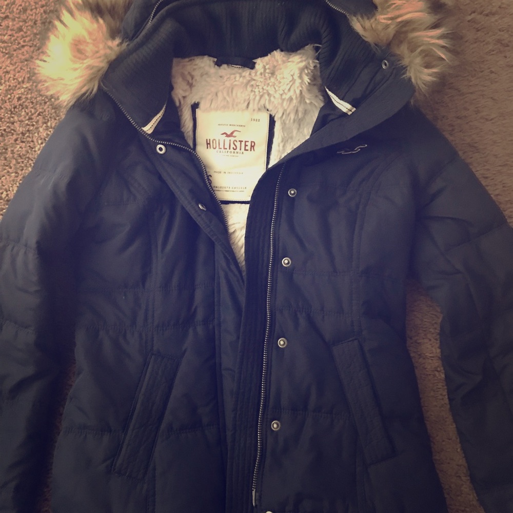 hollister puffer jacket