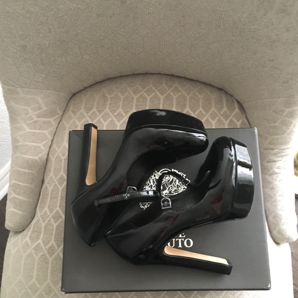 Vince Camuto Heels