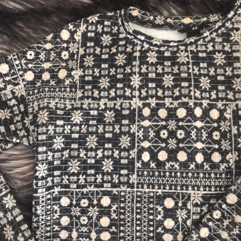 H&M Quilted Pullover - Picture 2 of 3