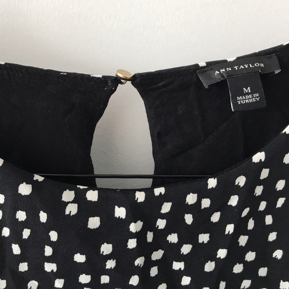 Dotted blouse - Picture 2 of 3