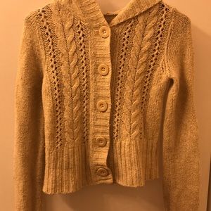 This is a long sleeve sweater