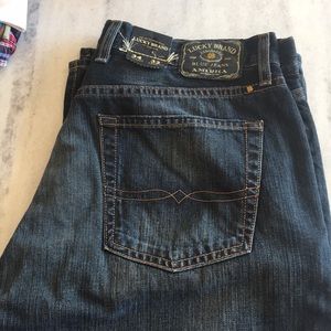 Brand new never worn Men's lucky jeans!
