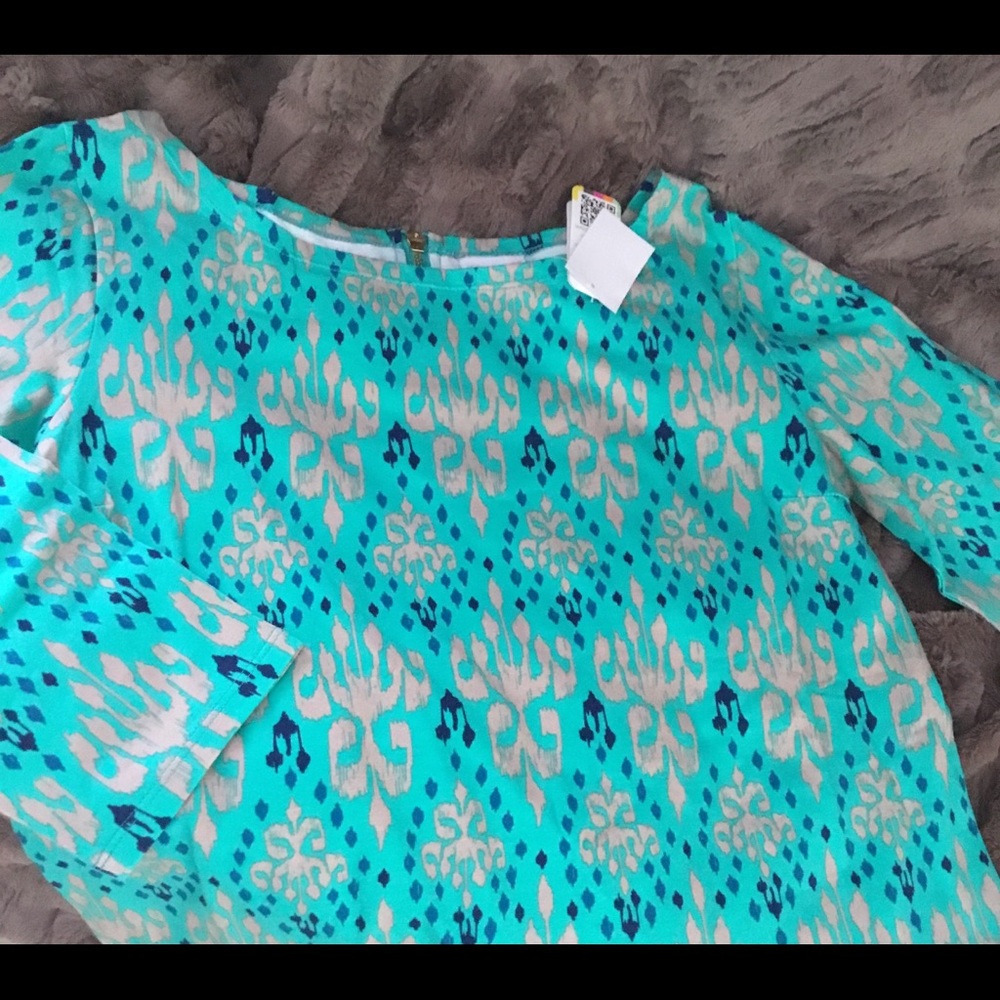 3/$25🚨NWT Beautiful Jeweled Jersey Size Sm - Picture 5 of 8