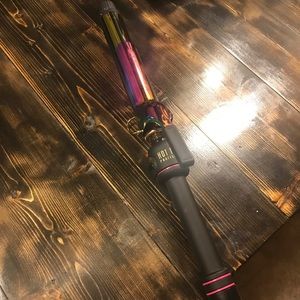 Hot tools curling iron