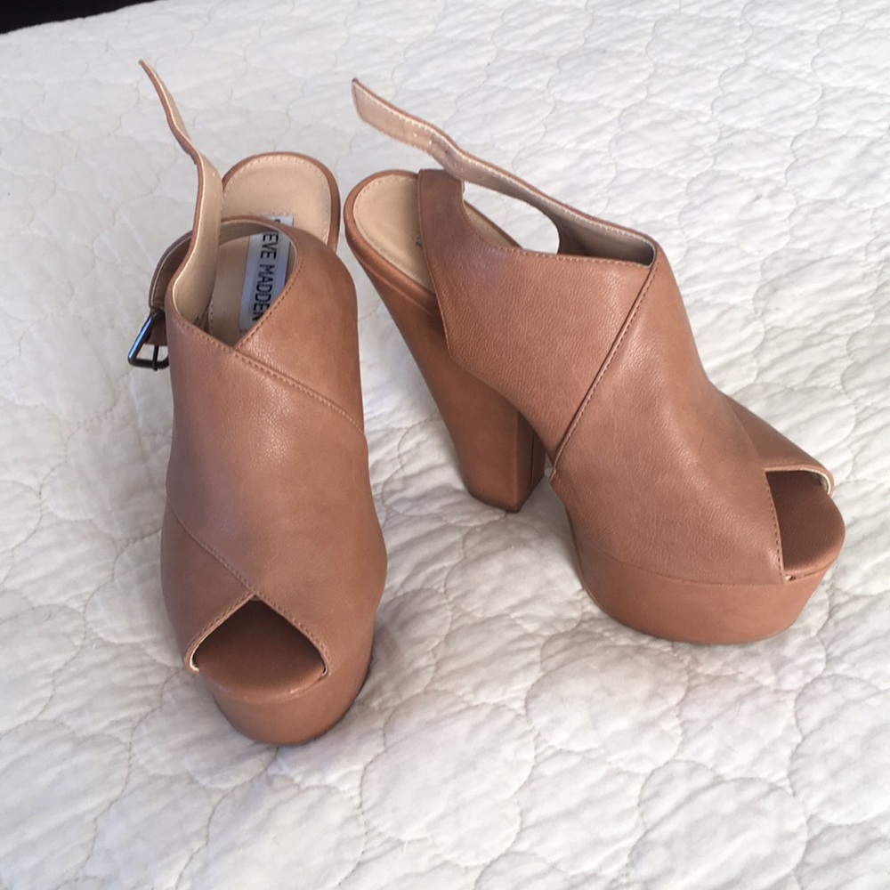 Steve Madden Galleria Platform Wedges