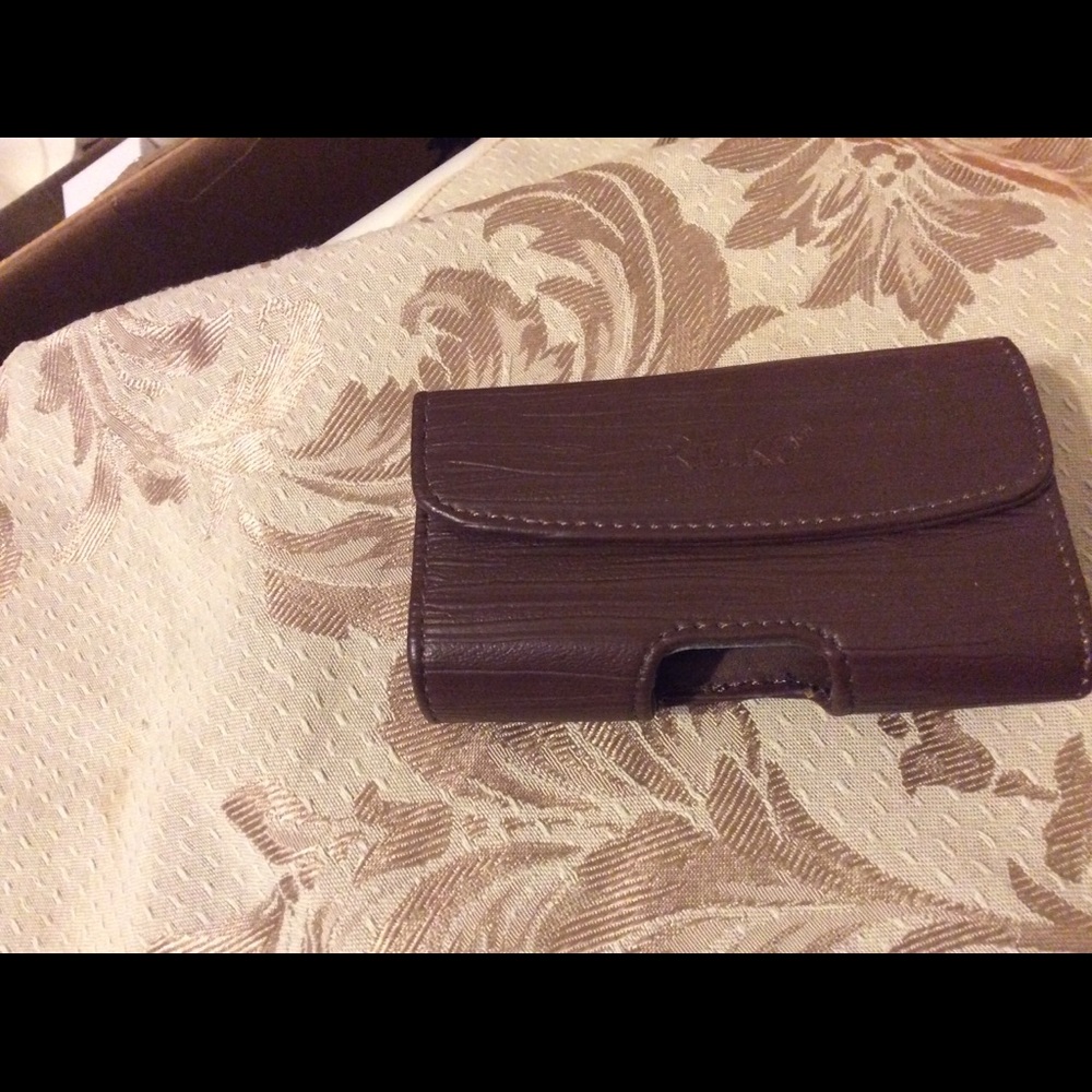 Reiko Cellphone Holder