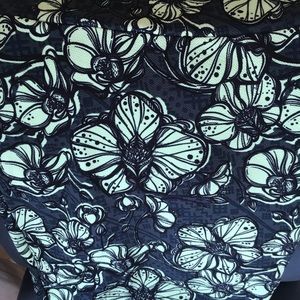Pencil Skirt - Lularoe Medium. Very flattering