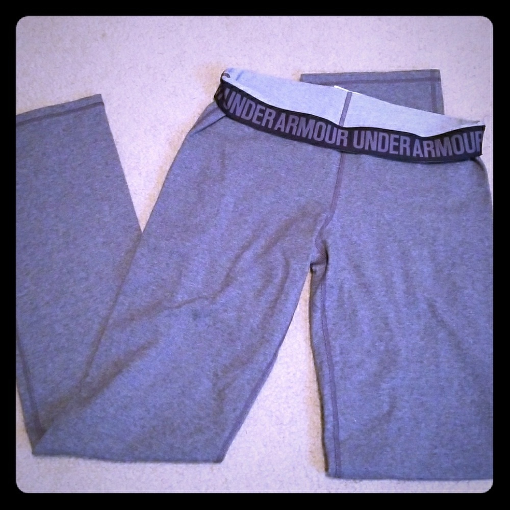 Underarmour (yoga pants)