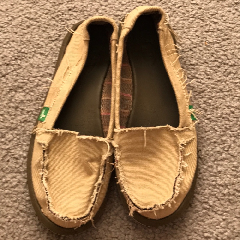 Sanuks