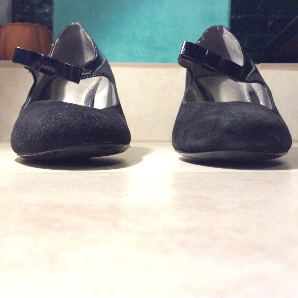 Liz Clairborne Black Heels