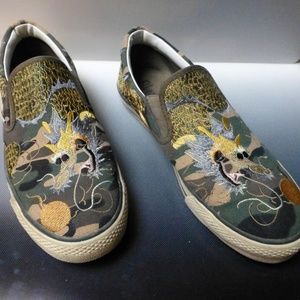 skechers dragon shoes