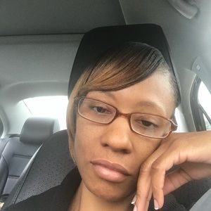 Meet your Posher, Demetrice