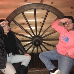 Meet your Posher, Kayla