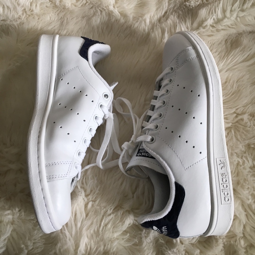 BRAND NEW Adidas Stan Smith Navy Blue