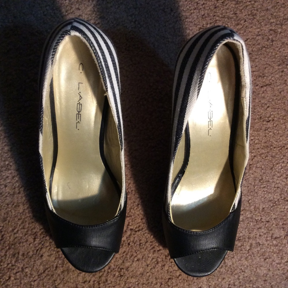 Striped Platform Shoes - Picture 2 of 5