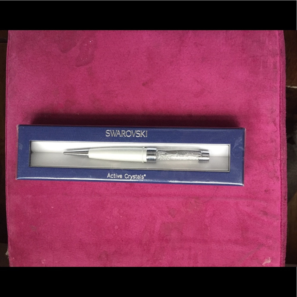 Swarovski Pen with Active Crystals & USB in pearl