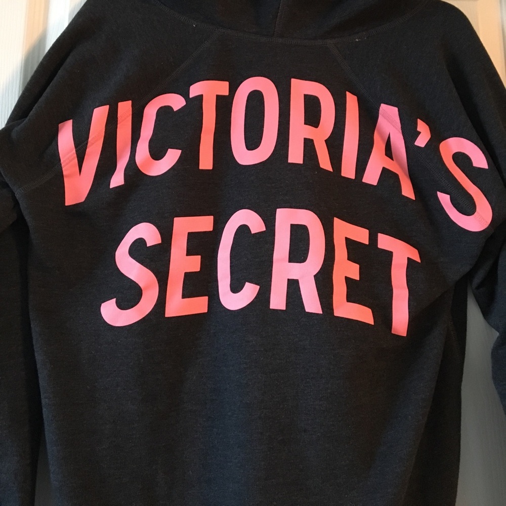 EXCELLENT CONDITION! VICTORIAS SECRET HOODIE!