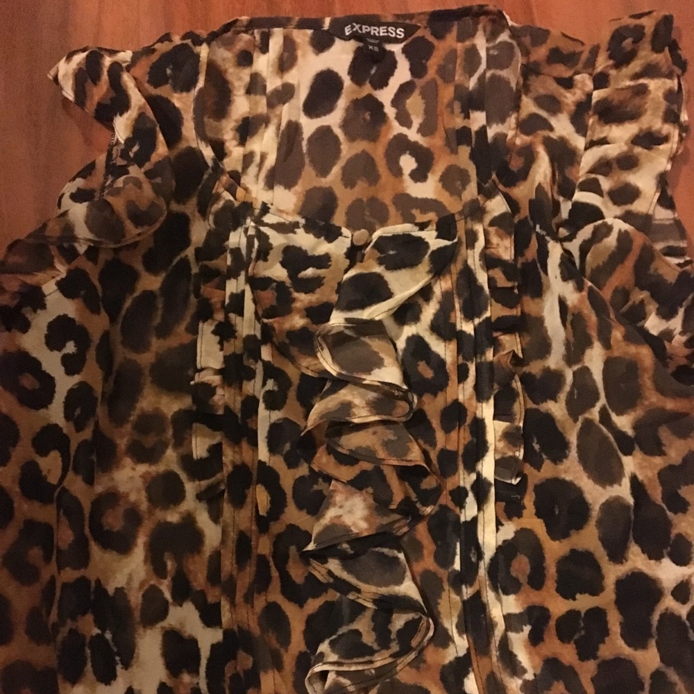 Express Leopard Top