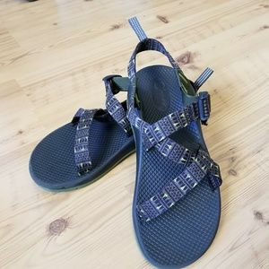 Chacos sandals boys sz 5 or women sz 7