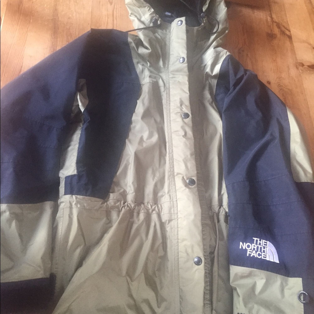 Northface women's shell rain gear