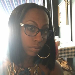 Meet your Posher, Karla