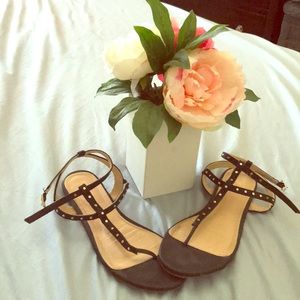 Gold embellished flat sandals ⭐️