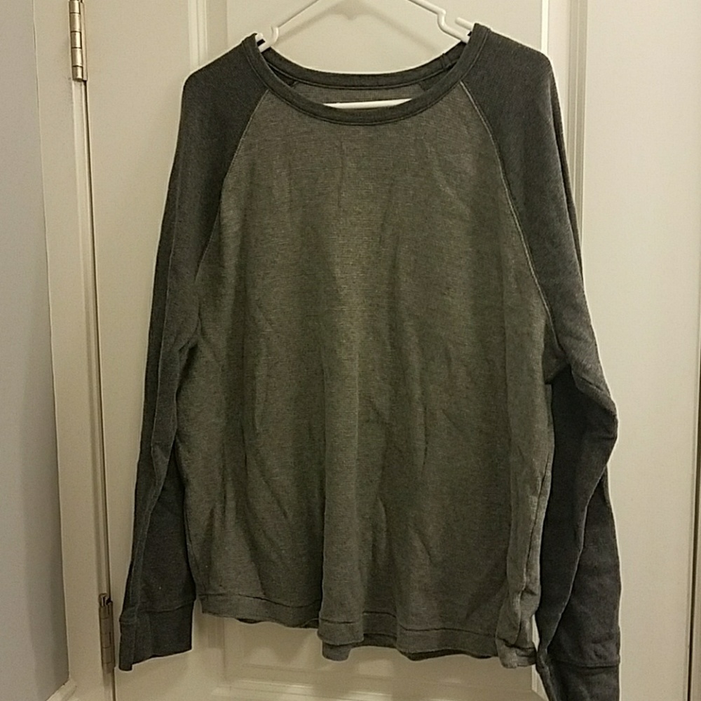 Sonoma Lifestyle long sleeve