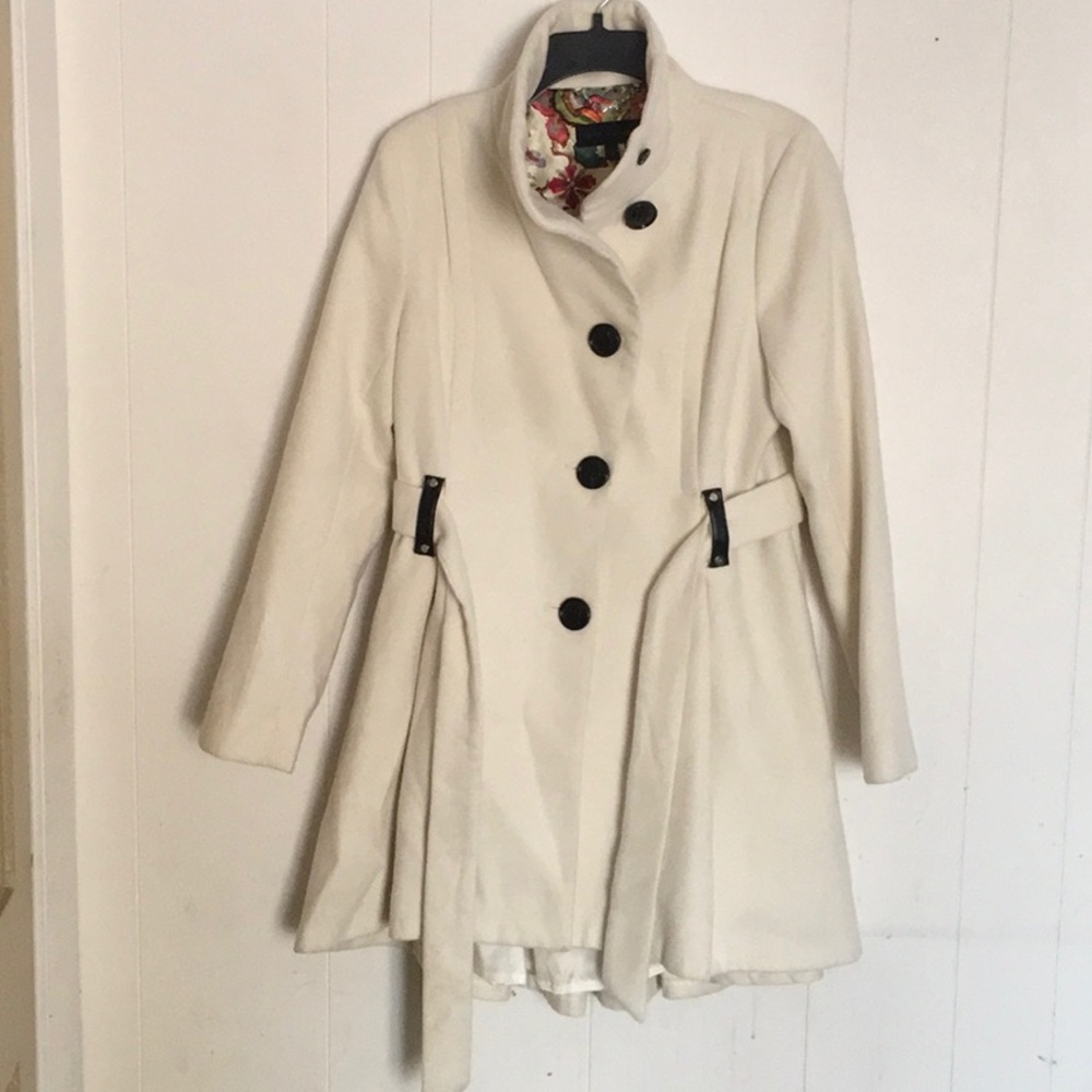 Steve Madden Cream White Coat