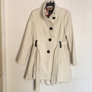 Steve Madden Cream White Coat