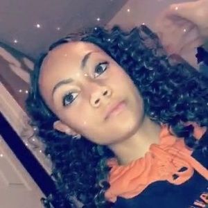 Meet your Posher, Chariah