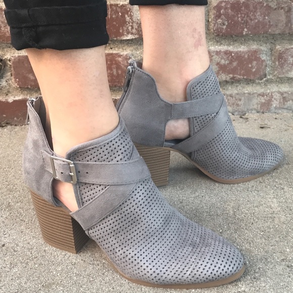 LAST 1️⃣ Ankle Strap Perforated Block Heel Bootie - Picture 2 of 5