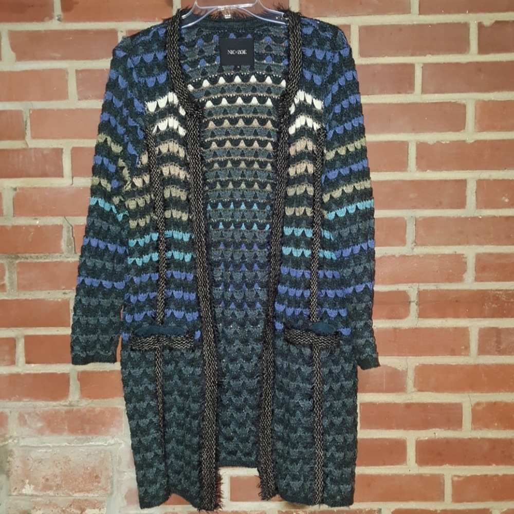 Thick Sweater with Pockets